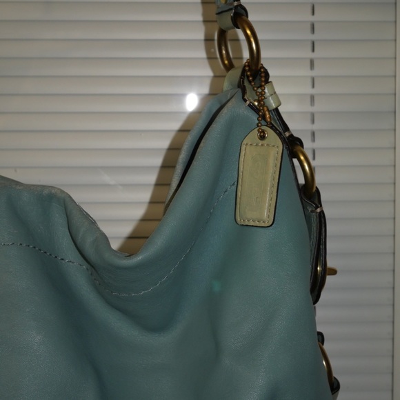 Coach - Picture 6 of 7